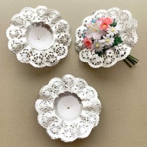 Medium Paper Lace Flower Bouquet Holders in Silver ~ Set of 25 ~ 5-1/8" across